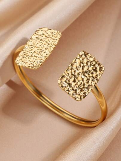 1pc Women's Vintage Square Textured Bangle, Gold Stainless Steel Square Bracelet, Jewelry Gift Suitable For Wedding, Party And Daily Wear