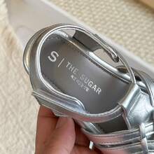 Giày sandal đế mềm kiểu La Mã mới cho bé gái mùa hè 2026, giày công chúa đơn giản. - Bạc - Xem 8