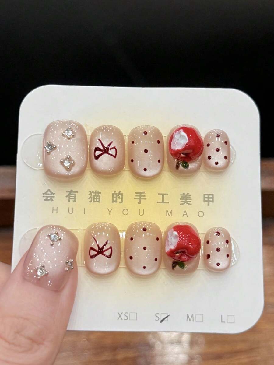Bộ 10 móng tay giả dán hình quả táo, hạt cườm thủy tinh, mắt mèo, nơ và chấm bi, vẽ tay, dễ thương, thủ công, có thể đeo được. - Nhiều màu - Xem 1
