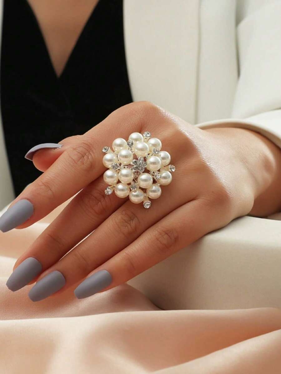 1 chiếc nhẫn hoa đính ngọc trai và đá quý kiểu dáng phóng đại, có thể điều chỉnh kích thước, nhẫn ngọc trai thanh lịch thích hợp cho tiệc tùng và trang phục dạ hội. - trắng - Xem 1