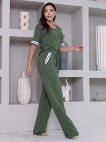 Women's Striped Set - Pants And Top In Lightweight Fleece With White Details - Comfortable Style - 軍綠色 - 查看 4