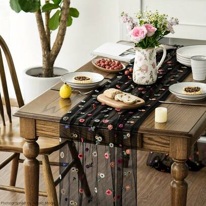 1 chiếc khăn trải bàn thêu hoa, chất liệu organza mỏng nhẹ theo mùa, thích hợp cho nhà bếp, phòng ăn, trang trí bàn tiệc ngày lễ, tiệc tại nhà, có 4 kích cỡ (màu đen)