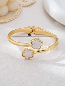 1pc Fashion Classic Lucky Clover Zinc Alloy Acrylic Bracelet, Suitable For Daily Wear, Dates, Formal Occasions, Elegant Ladies Accessory, Couple Gift (No Gift Box) - White - View 5