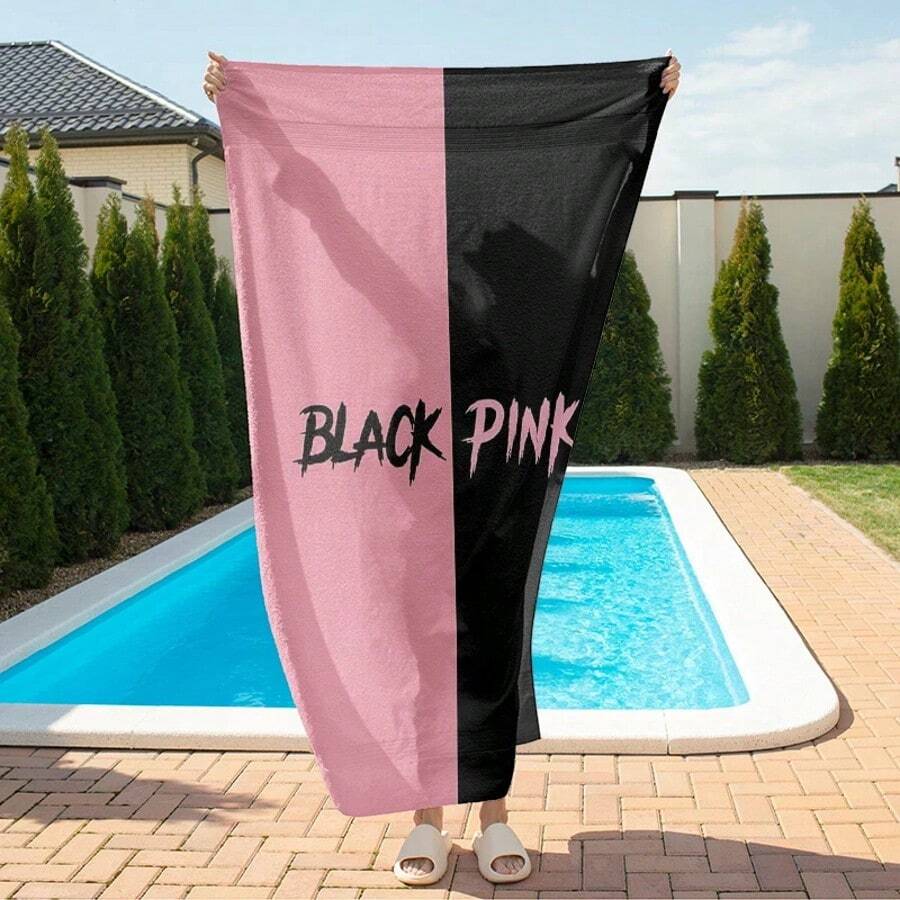 1条超大号黑粉双色沙滩巾,印有醒目的“BLACK PINK”字样 - 轻盈、高品质涤纶材质,速干、防沙,适合游泳、水疗、户外和居家使用 - 多功能便携式毛巾和野餐垫,超强吸水超细纤维毛巾 - A - 查看 1