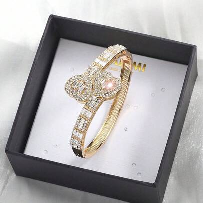 1 Stück Armband in Goldfarbe für Frauen, Hip-Hop-Stil Strass Luxus-Herzarmreif, modischer Schmuck als Geschenk, geeignet für Valentinstag, Muttertag