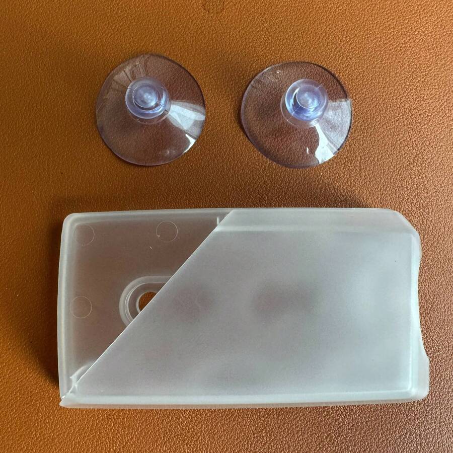 Giá đỡ thẻ EZ Pass trên ô tô (1 chiếc) kèm cốc hút có thể tháo rời, phù hợp với thiết bị thu phát tín hiệu EZ Pass Mini/IPass, không cần bóc lớp keo khi lắp đặt (Màu trong suốt, 1 chiếc) - 1 gói trong suốt - Xem 1