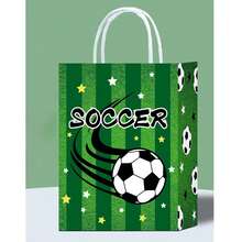 Sacola de presente com tema de futebol, ideal para: festa de aniversário com tema de futebol, festa para assistir à Copa do Mundo/Eurocopa, formatura, festas de fim de ano, eventos esportivos escolares, atividades de integração de equipe, premiações estudantis e atividades de clubes esportivos. - A - Ver 13