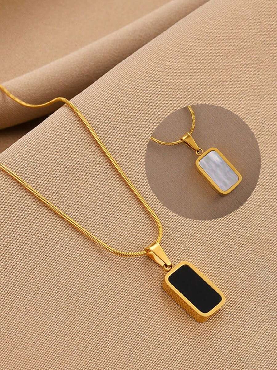 1件黑白贝壳双面吊坠，钛钢极简主义首饰，蛇骨链镀金情侣项链 - 金色 - 查看 1