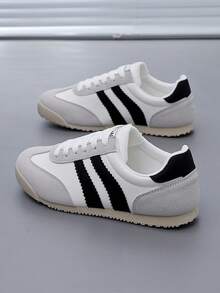 Casual Comfortable Flat Sneakers, Versatile White Shoes - White - View 2