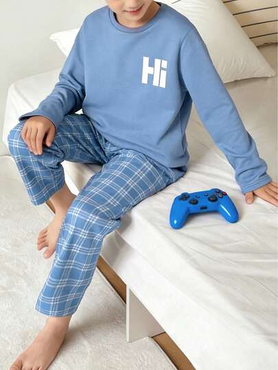 2 件套 Tween Boy 字母印花圆领长袖上衣和格子长裤休闲装，秋季