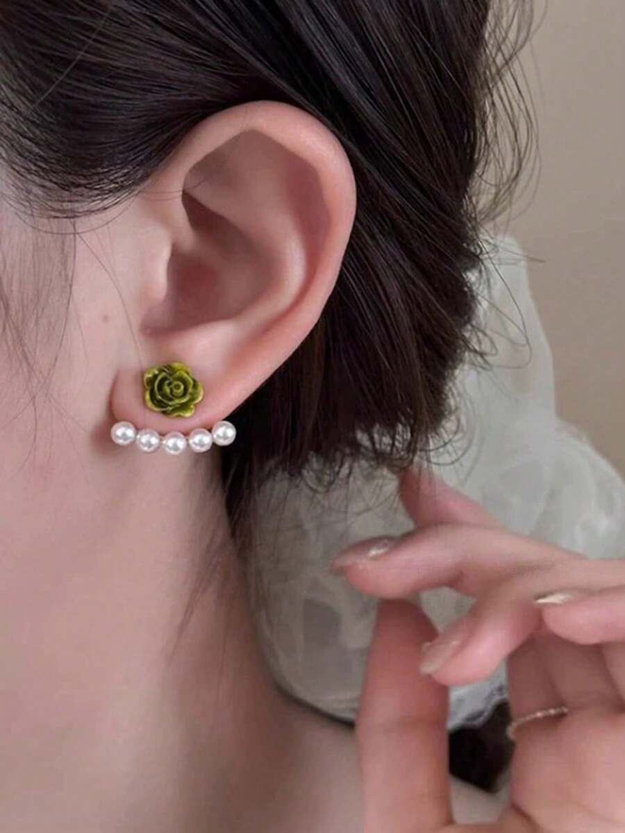 一对小巧时尚百搭的个性设计优雅绿色花朵和仿珍珠可转换耳环,适合女性日常、节日和假日佩戴。 - 綠色 - 查看 1