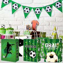 Sacola de presente com tema de futebol, ideal para: festa de aniversário com tema de futebol, festa para assistir à Copa do Mundo/Eurocopa, formatura, festas de fim de ano, eventos esportivos escolares, atividades de integração de equipe, premiações estudantis e atividades de clubes esportivos. - A - Ver 4
