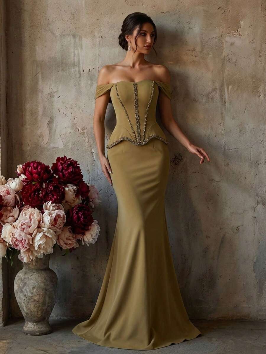 Đầm dạ hội sang trọng, thanh lịch màu kaki đính đá lấp lánh, hở vai, tay ngắn xếp ly, ôm eo, dáng peplum, đuôi cá, chất liệu satin, buộc dây. - Màu Khaki - Xem 1