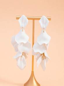 Elegant Sweet Baroque Style Multi-Layer Acrylic Flower Petal Glossy Tassel Luxury Women Earrings (Card Not Included) - Pearl White - View 1