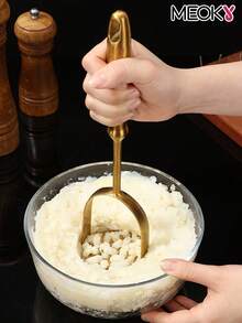 1PC thickened 304 stainless steel potato mash maker features a handheld design and a multi-functional pounding head. The surface coating is rust-proof and durable. It's suitable for making various ingredients 影響詞puree. It produces a fine, easy-to-clean puree, making it ideal for home kitchens, fitness enthusiasts, and restaurant kitchens. It's a practical tool for quality-conscious cooking enthusiasts, fs, and homemakers, 0husiasts, . - 彩色 - 查看 8