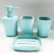 Bộ 6 món phụ kiện phòng tắm bằng nhựa, bao gồm giá đựng bàn chải đánh răng, cốc súc miệng, bình đựng xà phòng, khay đựng xà phòng, giá đựng cọ toilet, thùng rác. Thích hợp làm quà tặng sinh nhật, tân gia, quà tặng ngày lễ. Có các màu be, trắng, đỏ, xám và đen. - Nhiều màu - Xem 19
