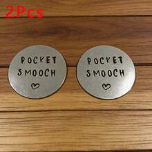 1枚/2枚口袋形亲吻纪念币，趣味亲吻主题情侣纪念品和礼物，适合情侣周年纪念日或情人节礼物，也适合送给情侣、周年纪念日或男朋友 - 查看 8