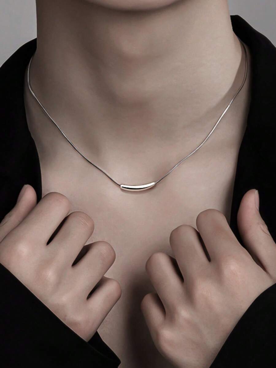 1条茄子造型项链，钛钢材质，不易褪色，适合日常佩戴 - 銀色 - 查看 1