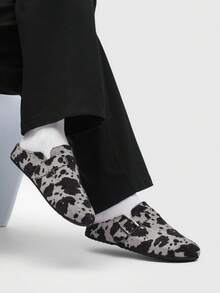Men's Dalmatian Print Fuzzy Slippers - Backless Casual Loafers With Buckle Strap, Street Style Mule Shoes - 黑灰色 - 查看 8