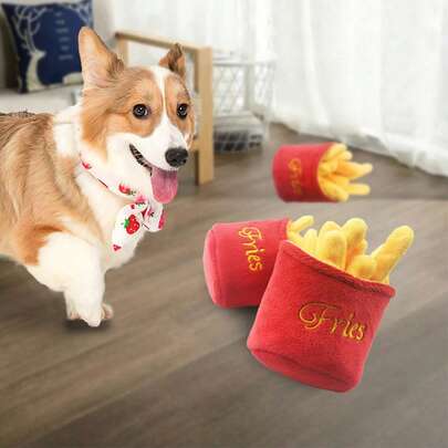 1个毛绒薯条玩偶，宠物玩偶