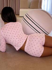 Bộ đồ ngủ 2 món dành cho nữ gồm áo dài tay trễ vai và quần short cạp chun. - Hồng - Xem 5