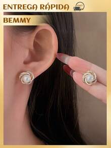 1 Pair Of Elegant And Sophisticated Pearl Earrings, Suitable For Women To Wear Every Day And At Parties - White - View 9