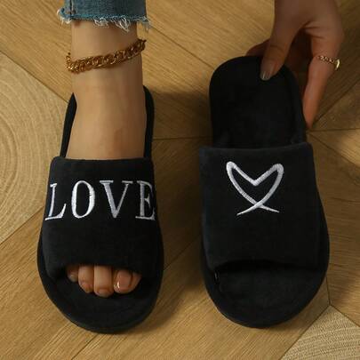 Autumn/Winter Love Heart Embroidered Plush Slippers, Soft Non-Slip Indoor/Outdoor Slippers For Women