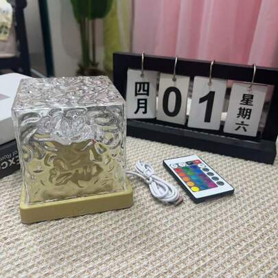 1个16色水波投影夜灯，发光立方体水晶灯，带触摸/遥控功能，适用于办公室、酒吧或家居装饰，USB供电台灯，完美的圣诞节、生日、情人节浪漫礼物