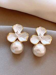 Andkiss 1pair Elegant Flower Shaped Faux Pearl Decorated Stud Earrings Valentines - Multicolor - View 3