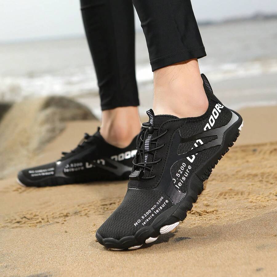 Plus Size Men's Water Shoes For Hiking, Beach, Diving, Snorkeling - Black - View 1