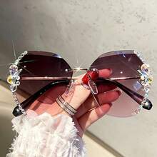 1PC Fashion Rhinestone Fashion Glasses For Women, Slimming, Stylish Y2K Glasses, Sun Protection, Daily Use - Purple - View 2