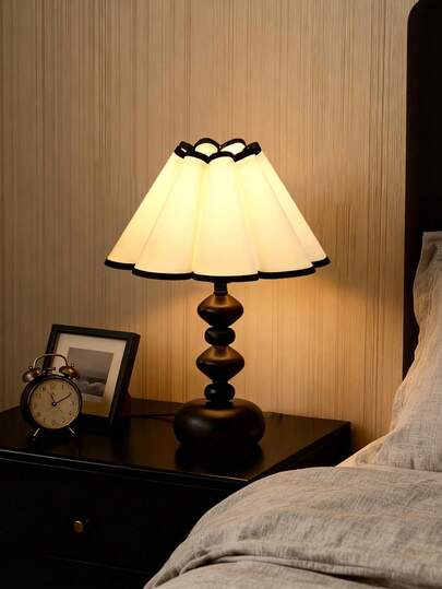 1pc USB Powered Modern Vintage Style Creative Minimalist Decorative Lamp, Suitable For Bedroom Bedside, Desk Decor