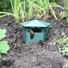 1/3/5/8pcs Plastic Slug & Snail Traps, Square/Round Shape, Comes With 1 Pair Work Gloves, Effective Garden Protection For Succulents And Flowers - Snail Trap - View 7