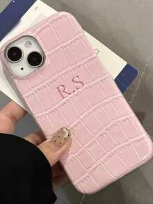 Bộ dụng cụ làm vòng đeo tay khắc chữ cái đầu tên theo yêu cầu, họa tiết da cá sấu. Ốp lưng điện thoại bằng da PU cao cấp, tương thích với iPhone 16, 15, 14 Plus, 13, 12, 11 Pro Max, chống sốc INS. - Hồng - Xem 5