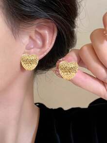 1 Pair Vintage Fashionable Delicate Niche Versatile Metal Heart Stud Earrings, Suitable For Women's Daily, Festival, Party, Vacation Wear - Love - View 2