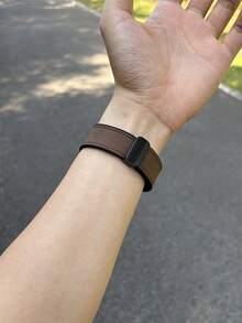 1件中性真皮與矽膠磁吸錶帶，適用於 ，適配 42mm、38mm、40mm、41mm、44mm、45mm、46mm、49mm 尺寸，時尚智慧手錶替換錶帶，適用於 Series Ultra2/1、SE2、SE 11、10、9、8、7、6、5、4、3、2、1 及更多機型，可作為學生返校禮物 - 咖啡棕 - 查看 6