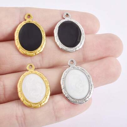 1pc/4pcs Fashionable Elegant 304 Stainless Steel Vacuum Electroplated Black & White Oval Oil Drop Flower Pendant Necklace Jewelry DIY Accessories