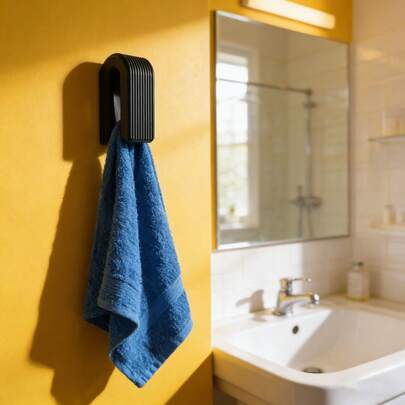 No Drill U-Shaped Towel Rack, Self-Adhesive Striped Design Wall-Mounted Towel Hooks, Waterproof Plastic Towel Rack For Bathroom, Kitchen, Laundry Room, Easy Installation, Can Hang Hand Towels & Face Towels, Multi-Color Options