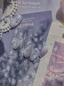 1片春夏优雅白色花蝶3D立体浮雕美甲贴纸，美甲师必备，5D立体浮雕技术，简约白色花蝶图案，激光点缀美甲装饰设计，自粘式美甲贴纸，DIY美甲，女士美甲配饰礼品，优雅东方风情美甲装饰贴纸 - 白色 - 查看 4