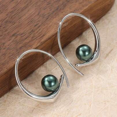 Khuyên tai vòng đính hạt thủ công thanh lịch, thiết kế tối giản dành cho nữ, phù hợp để đeo hàng ngày và dự tiệc, món quà trang sức lý tưởng.