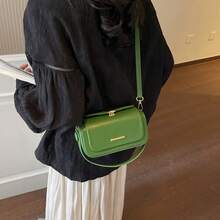 绿色简约小方包，新款时尚五金百搭手提包，女士时尚单肩斜挎包 - 綠色 - 查看 3