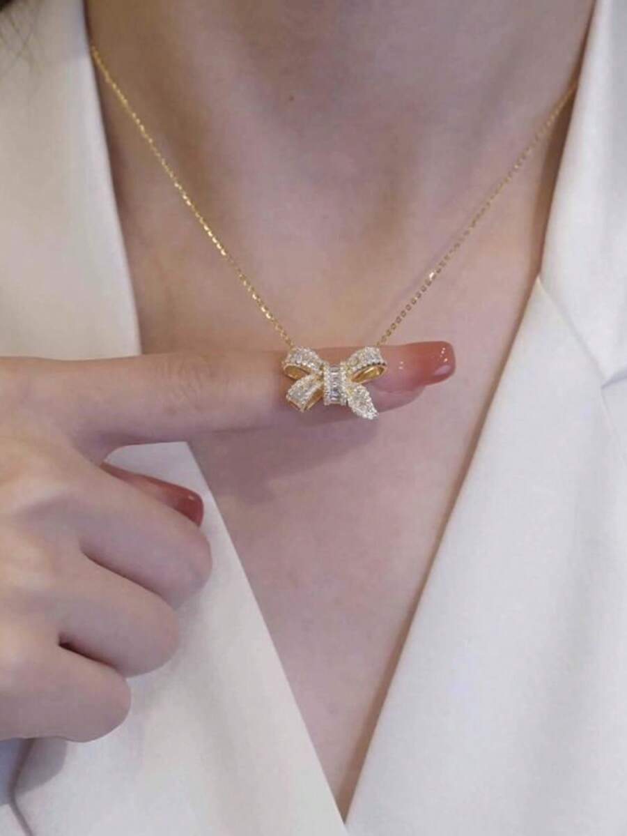 1件优雅闪亮不锈钢立方氧化锆铜蝴蝶吊坠项链，适合女士派对佩戴和作为礼物 - 蝴蝶結 - 查看 1