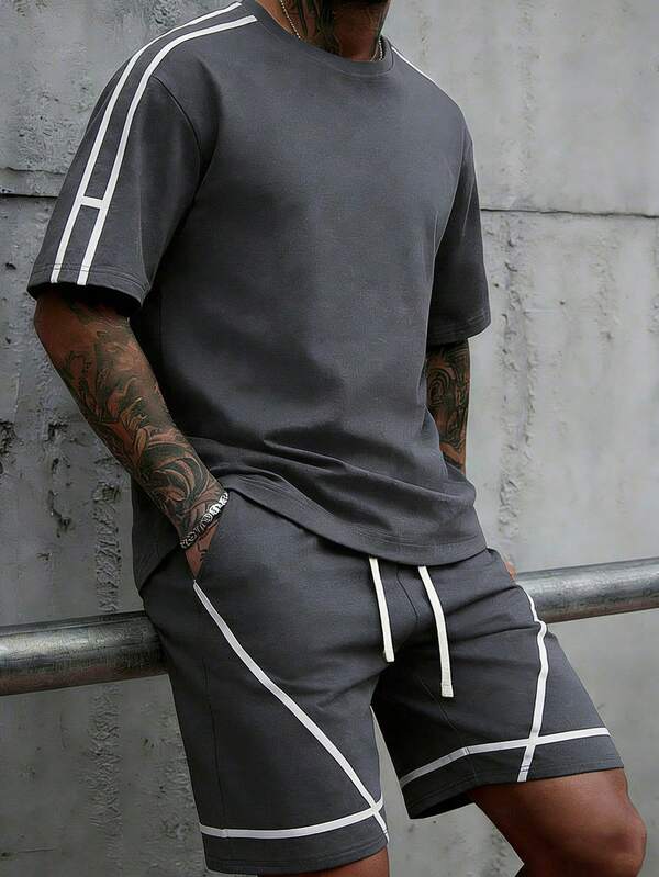2pcs/Set Summer New Fashionable Casual Loose Comfortable T-Shirt And Shorts Set, Sporty Outfit For Young Men