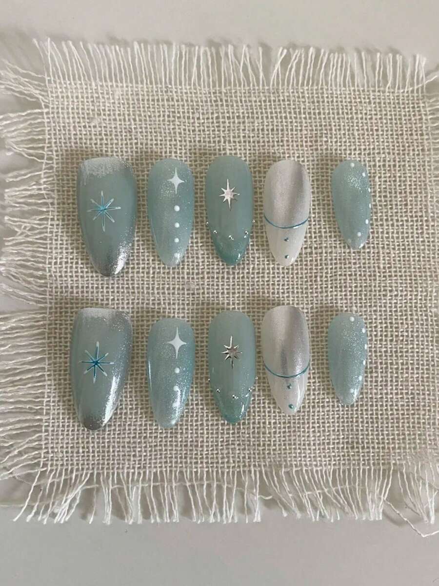 10片纯手工制作的按压式美甲，长杏仁形，蓝白银闪光，带圆点，法式可爱花式Y2K风格，柔和闪光，适合女性和女孩，春夏秋冬，节日和日常使用。 - 藍白色 - 查看 1