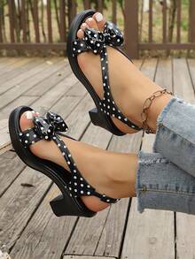 Sandal Hak Tinggi Tiup Motif Polkadot Lucu dengan Dasi Kupu-Kupu - Hitam - View 5