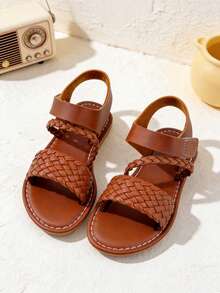 Sandalias ajustables para niñas de 3 a 12 años, diseño de verano plano de dedo abierto con diseño de tejido de doble capa con patrón de tablero de ajedrez y correa trenzada, correa de tobillo, estilo retro, color marrón/café - Marrón - Ver 5