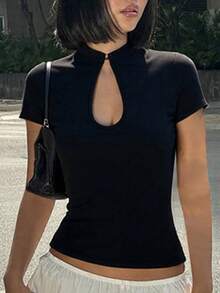 女士纯色镂空露脐上衣，性感修身休闲街头风和夜店风黑色夏季款 - 黑色 - 查看 2