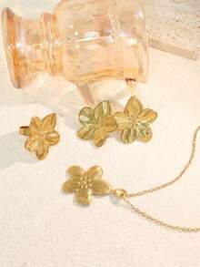 4pcs/Set Plumeria Earrings, Ring, Necklace Jewelry Set, Luxury Retro Elegant Necklace Set - Yellow Gold - View 1