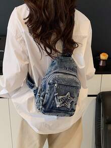 Denim Star 時尚多功能運動胸包，大容量復古牛仔布包，單肩斜背包，女性通勤運動必備 - 深色水洗藍 - 查看 5