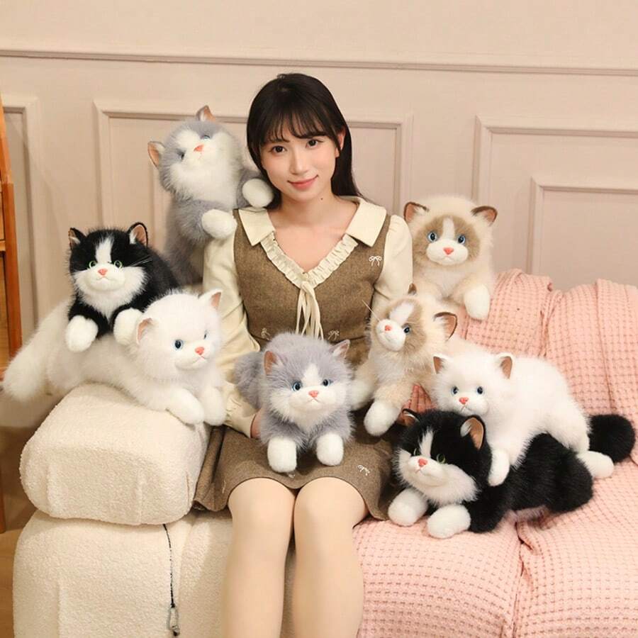 40厘米柔软逼真毛绒猫咪玩偶,可爱卧姿小猫毛绒玩具,儿童生日礼物,万圣节/圣诞节装饰,家居客厅沙发卧室猫咪抱枕 - 彩色 - 查看 1